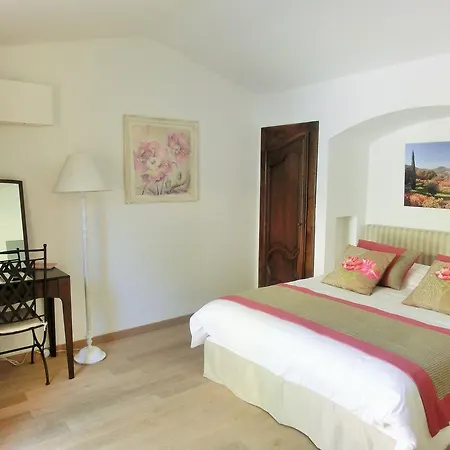 Oda ve Kahvaltı Azur Golf